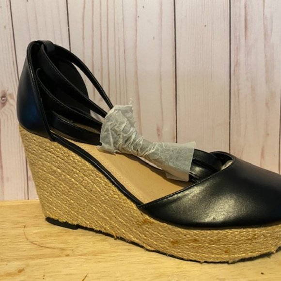 New in Box ~ Lace Up Wedge Sandals - Picture 6 of 7